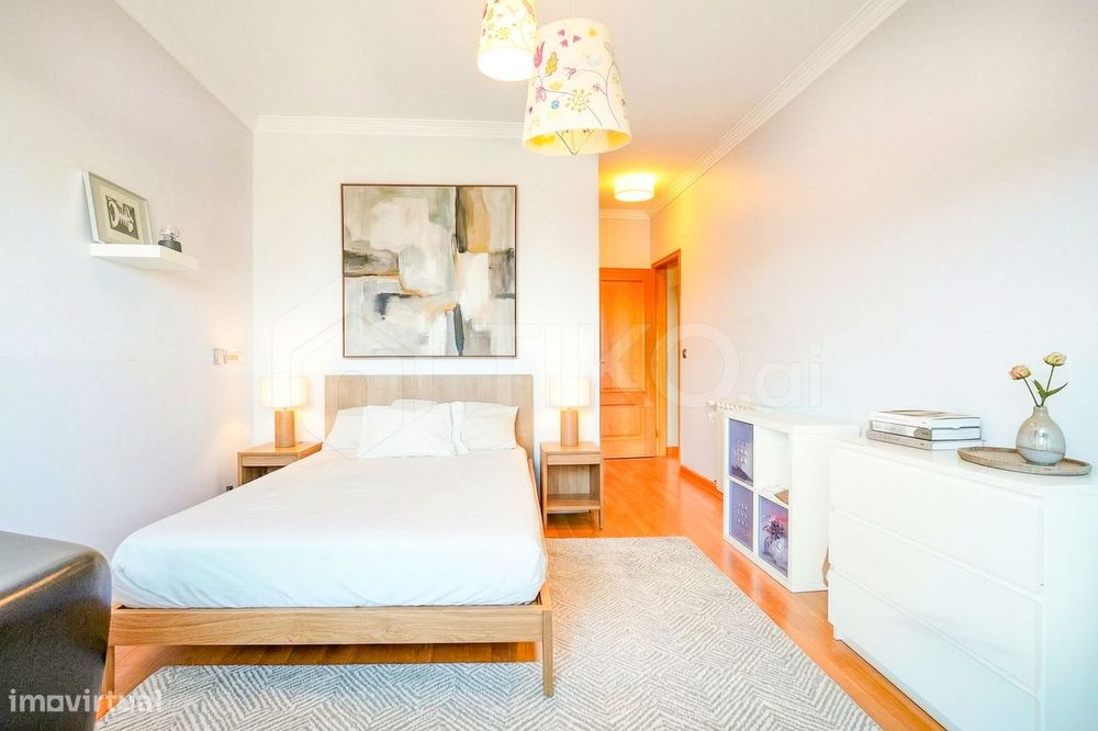 T3 Com 139 M², 2 Lugares De Garagem E Arrecadação | Telheiras, Lisboa