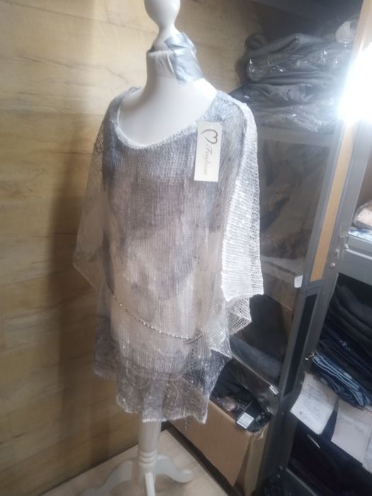 Wyprzedaż Włoska bluzka  z koronką roz L i Xl