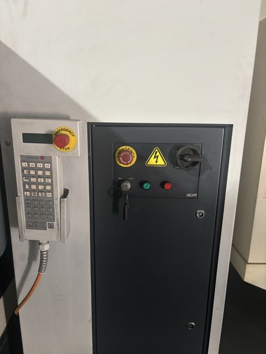 Maquina de eletros Fanuc