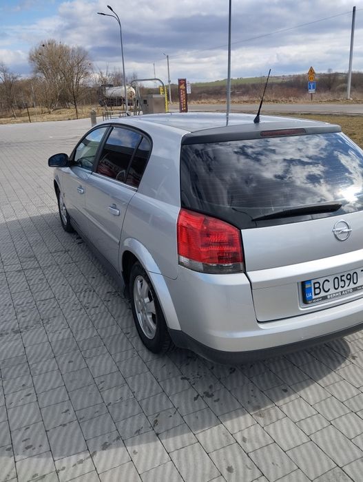 На   запчастинах не економлю,технічно на даний момент без вкладень,не гнилий ,рідна фарба, мотор сухий не димить , ходова ціла , недоліки по Фарбі  капот + дах Ціна вже знижена без торгу.  Кому дорого шукайте дальше. Доручення не  даю,Тільки зняття або через Дію.На  крилах плівка чорного кольору а не зазори)