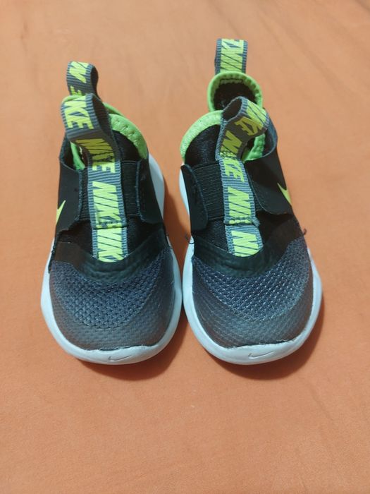 Ténis Nike bebé ótimos nr20