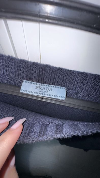 Свитер prada оригинал