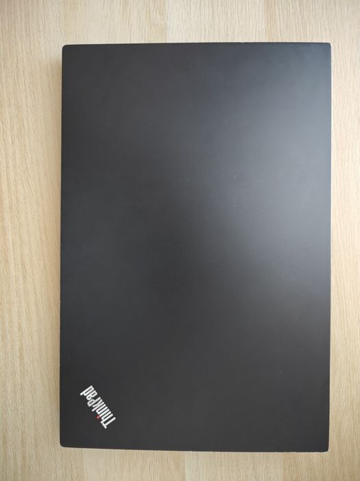 Lenovo ThinkPad E15 Gen 1 / i7 / RX Radeon / 8GB / SSD 256GB
