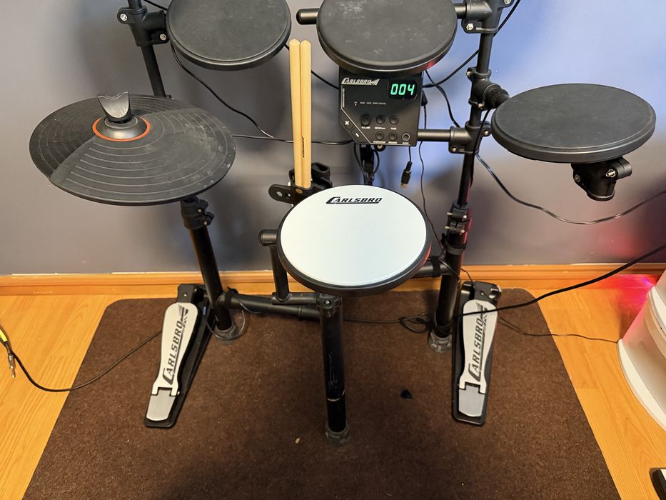 Bateria  Carlsbro CSD 100/Club 100 - AC TROCAS POR GUITARRAS E BAIXOS  Com extras