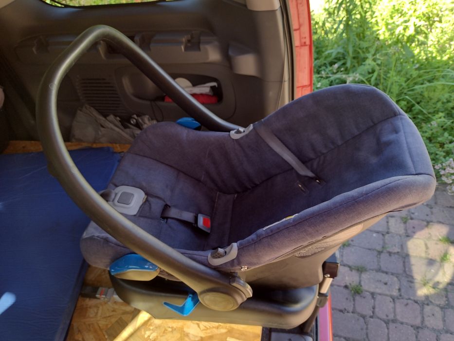 Fotelik samochodowy łupinka ISOFIX