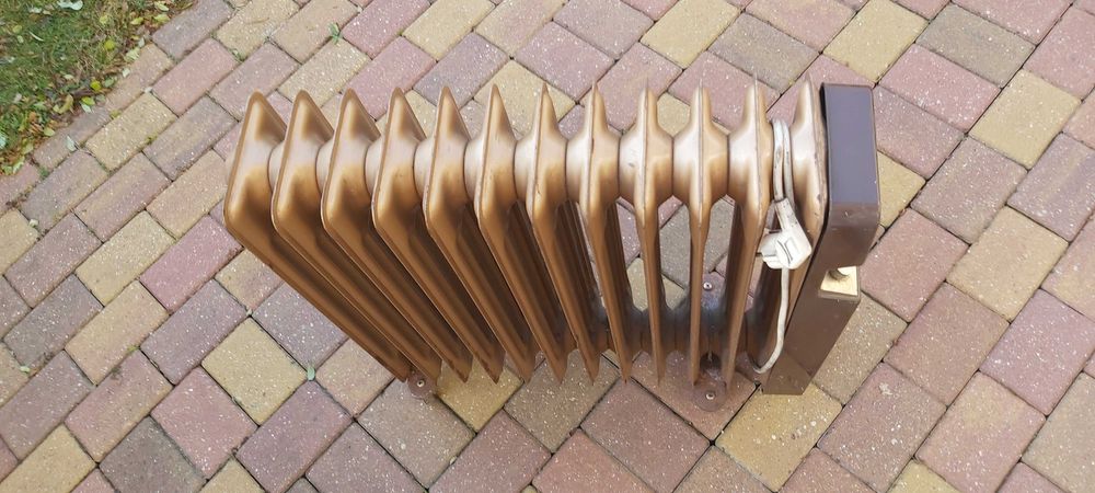 grzejnik olejowy niemiecki De luxe 1250/2000 W
