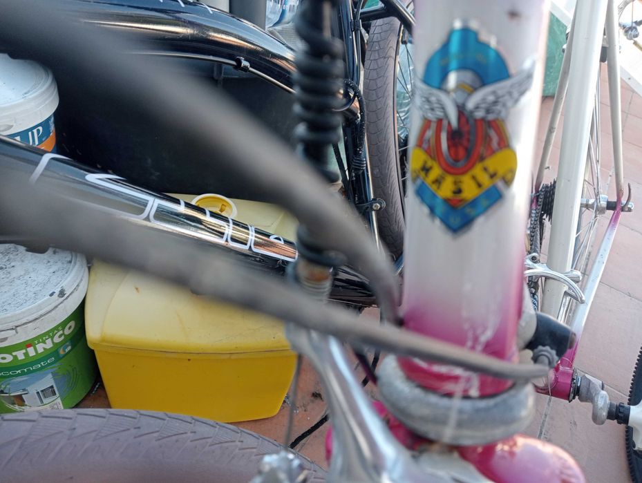 Bicicletas para reparação ou peças