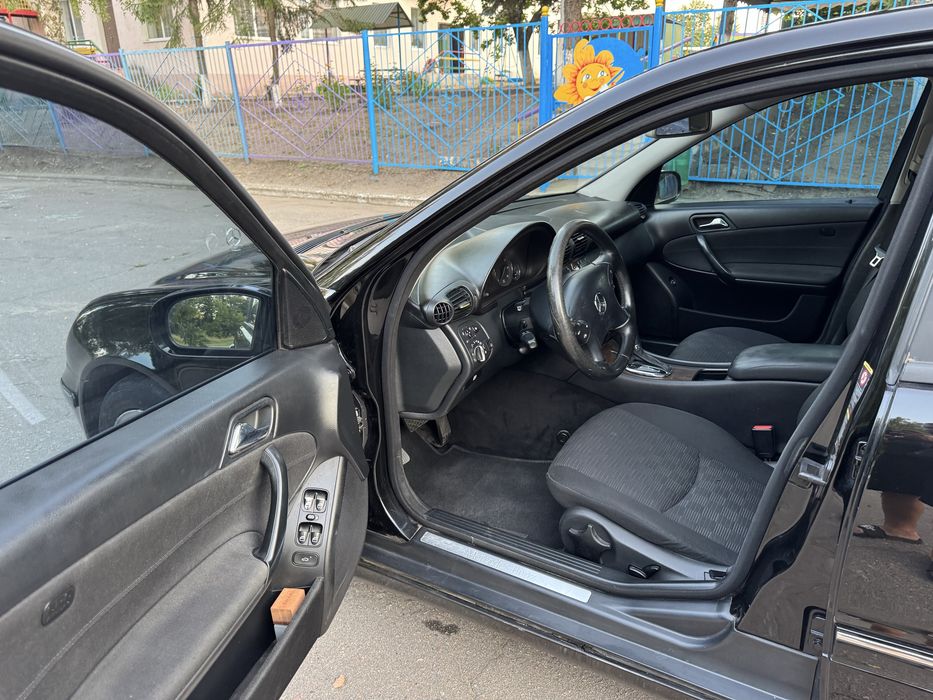 Продам Mercedes , на автоматі, 1.8 газ/бензин