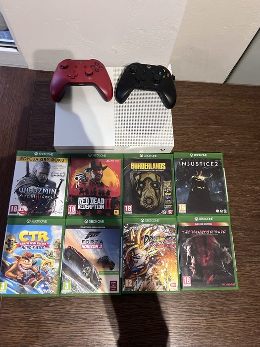 Xbox One S 500 GB + 2 pady + 8 gier – biały