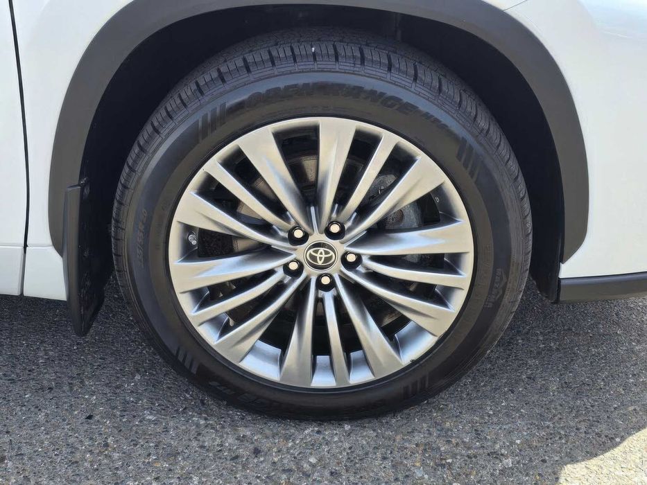 Toyota Highlander Platinum      2022