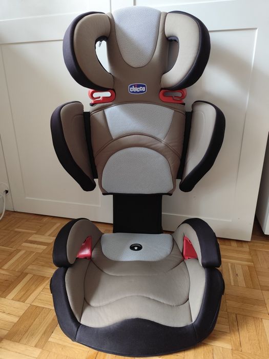 Fotelik samochodowy 15-36 kg Chicco