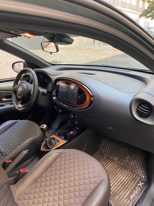 Toyota Aygo X 1.0 VVT-i Exclusive | 2022 | Versão Topo de Gama foto 3