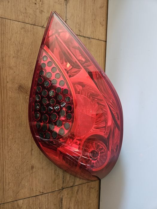 Peugeot 207 farolim direito
