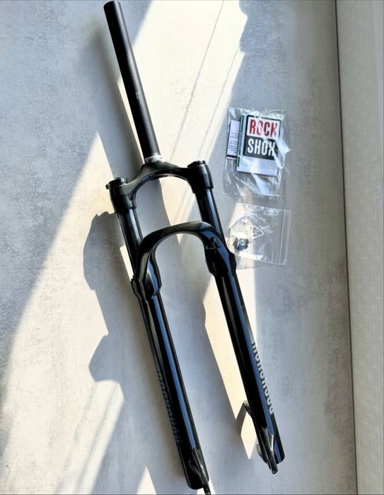Нові вилки Rock Shox Recon Judy Gold