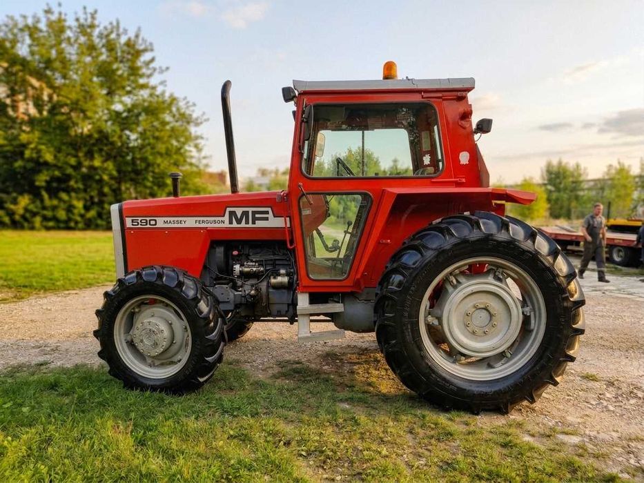 Ciągnik rolniczy Massey Ferguson 590, stan igła w oryginale, garażowany, pracował w transporcie, MF 4x4, NIE Zetor, Ursus, Belarus, New Holland