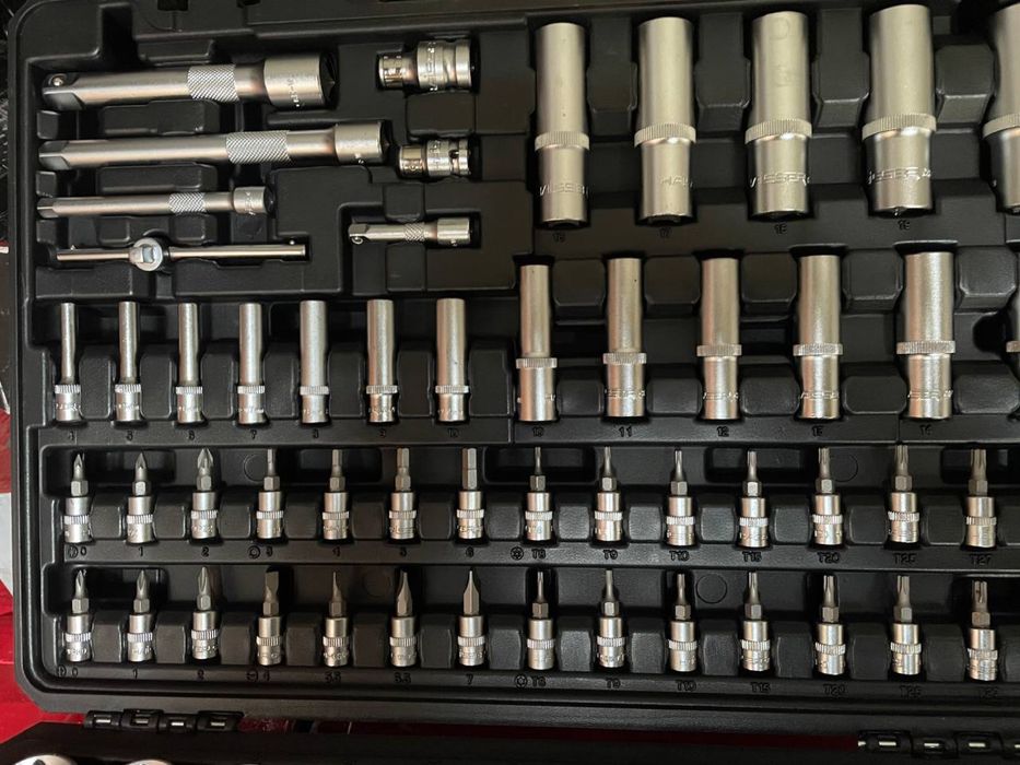 Набір інструментів професiйний 1/4"&1/2"3/8” 151 од. HAISSER 70220