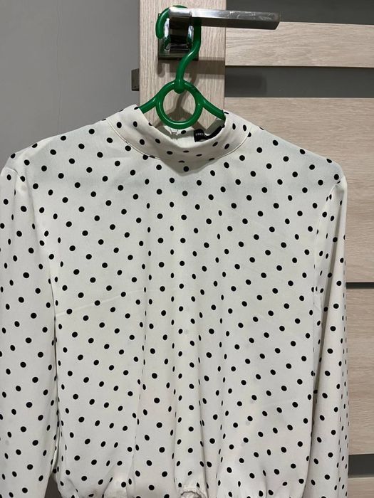 Кофтинка біла, червона, чорна