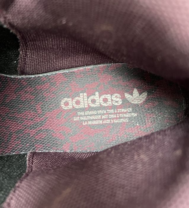 Продам кроссовки Adidas оригинальные.