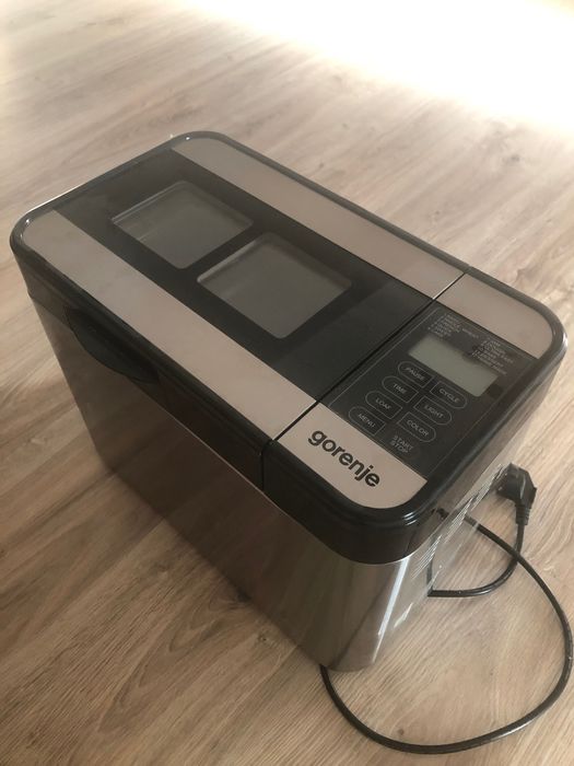 Wypiekacz pieczywa ciast oraz dżemów