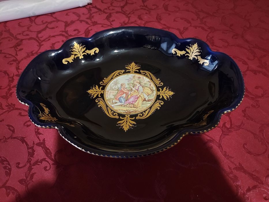 Limoges Luís XV Fruteira ou aneleira de porcelana,