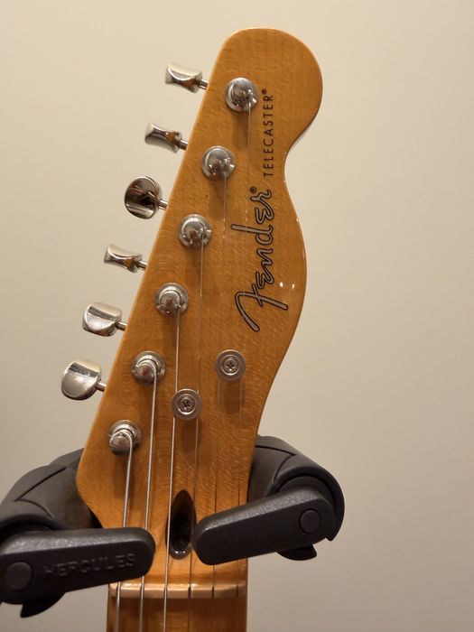 Fender Modern Player Telecaster® Plus de 2013