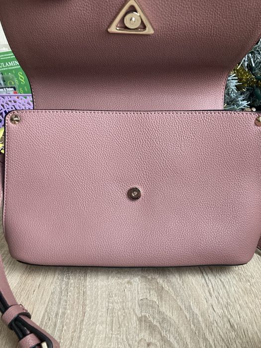 Oryginalna torebka Guess, nowa z workiem przeciwkurzowym