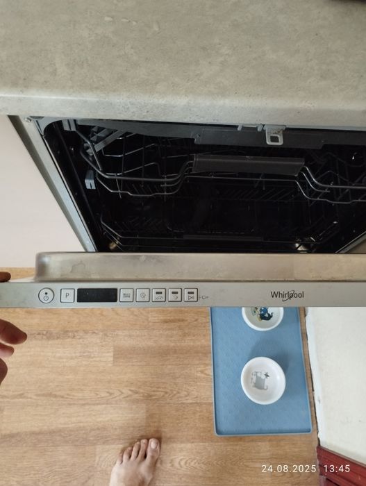 Посудомийка whirlpool