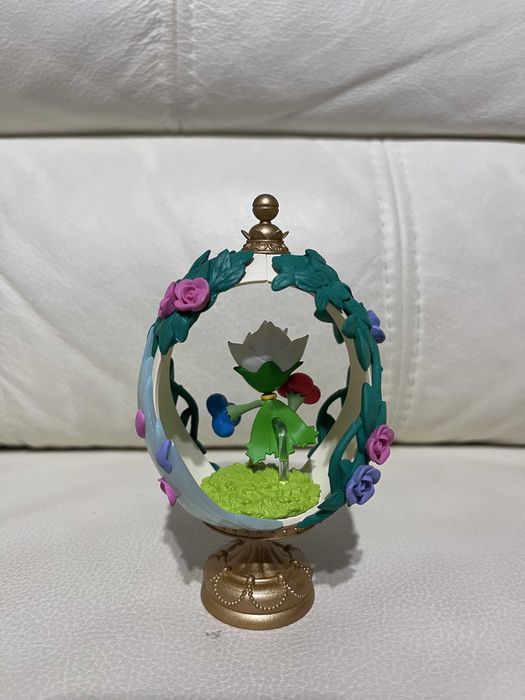 Pokemon Ovaltique Collection | Roserade