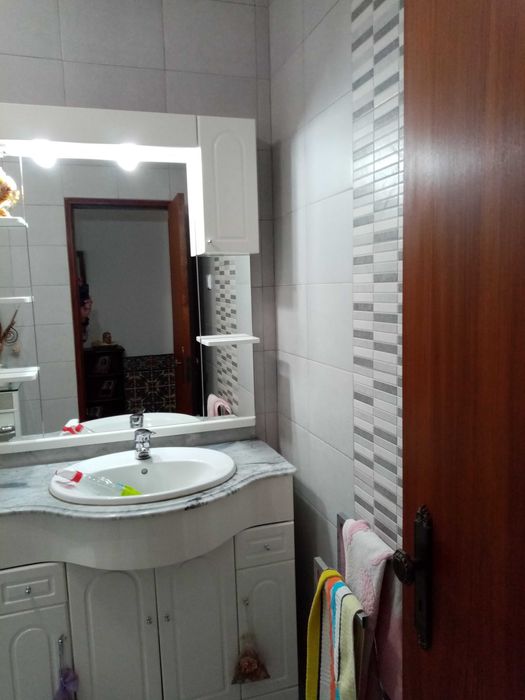 ALUGA-SE quarto só para UMA PESSOA