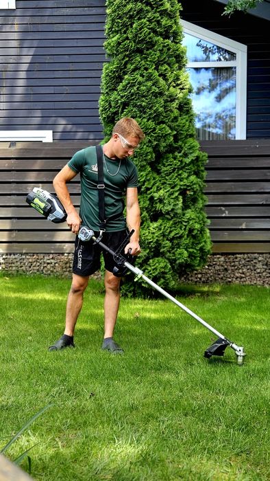 Догляд, Косіня Трави,  Газону