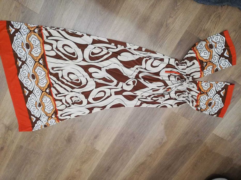 Vestido colorido para o verao em perfeito estado. veste S