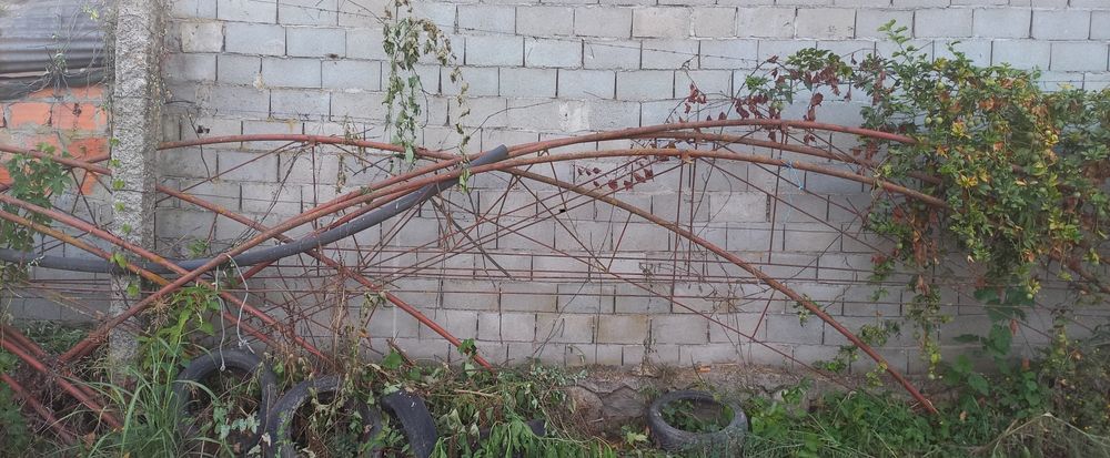 Vende-se  ferros para estufa.