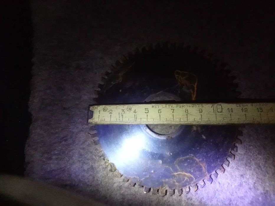 Пиляльний диск по дереву