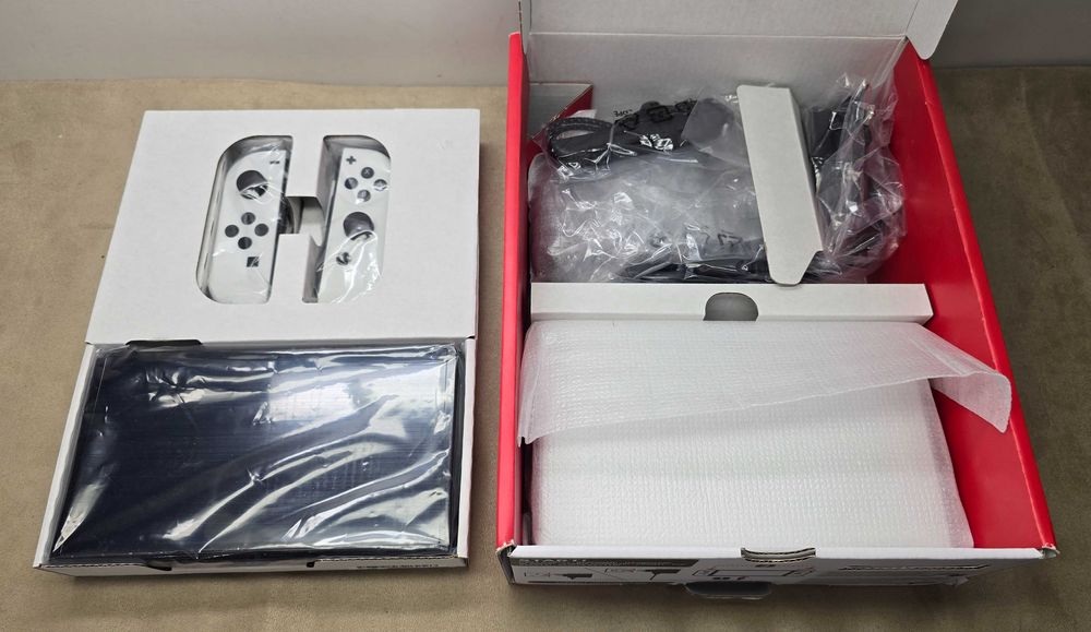 Konsola Nintendo Switch OLED