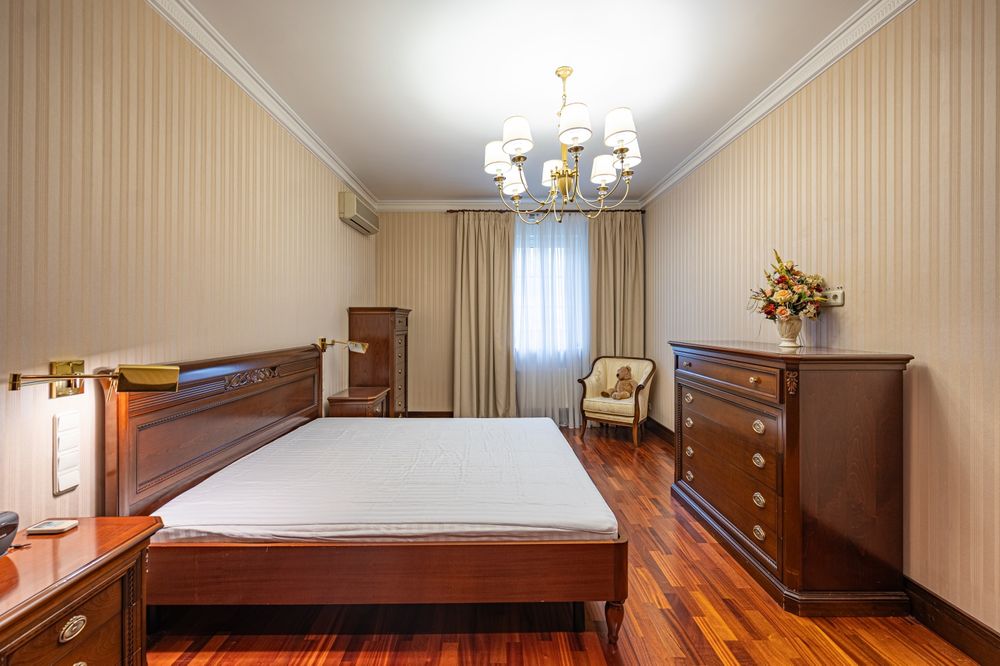 Продаётся VIP дом Киев 18 километров от Крещатика