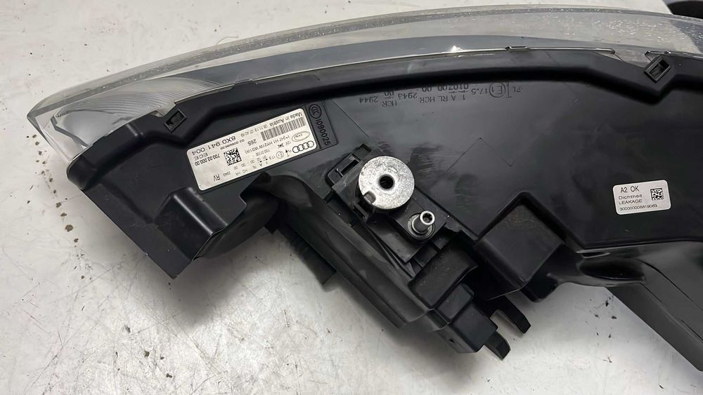 Farol Direito AUDI A1 Sportback (8XA, 8XF) 1.6 TDI