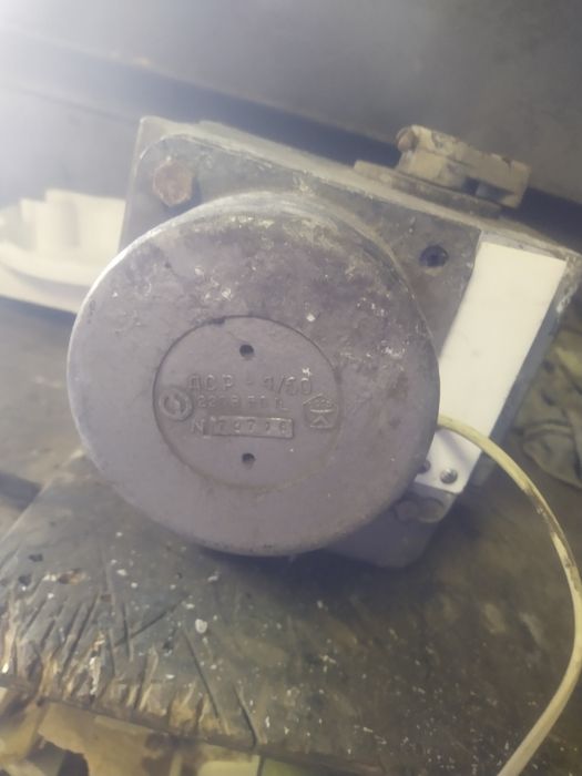 Мотор редуктор на 220v