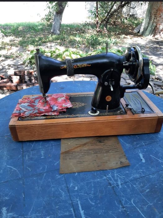 Швейная машинка Подольск 2М29