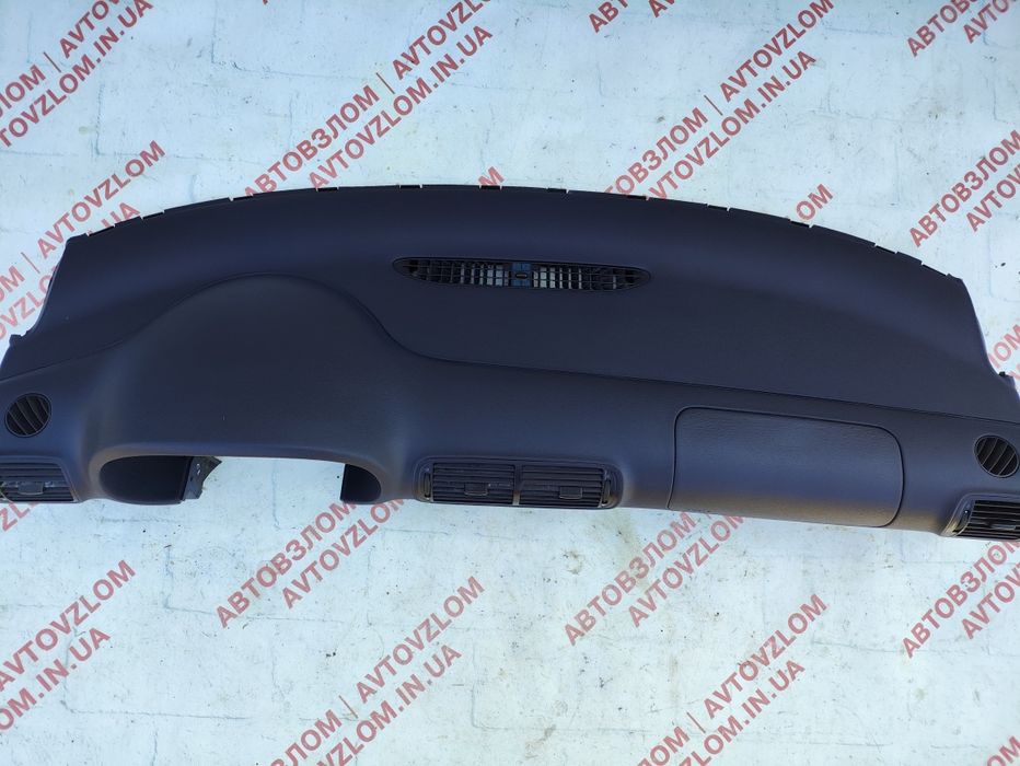 Audi A3 1996-2003 панель торпедо консоль