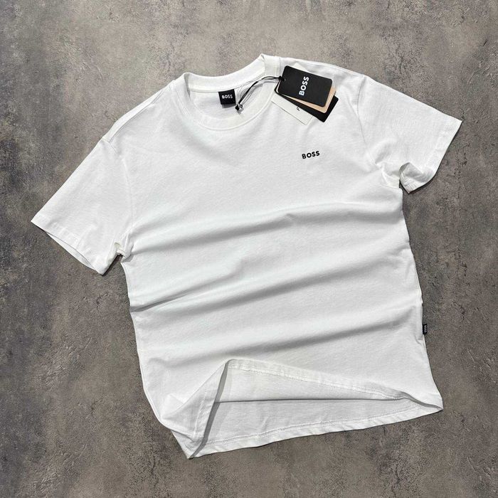 Чоловіча стильна футболка HUGO BOSS