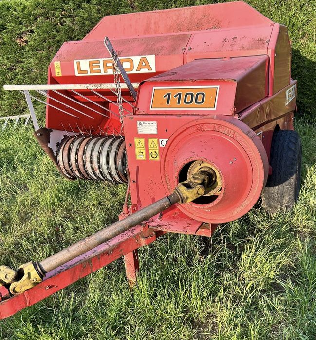 Enfardadeira LERDA 1100 em excelente estado