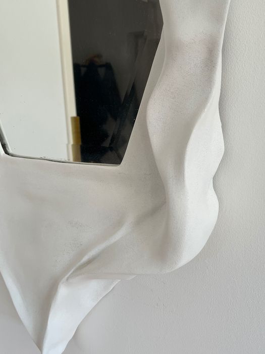 Espelho em gesso branco