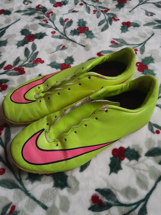 Buty chłopięce Nike rozmiar 35