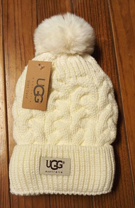 Gorro UGG - Branco com pompom