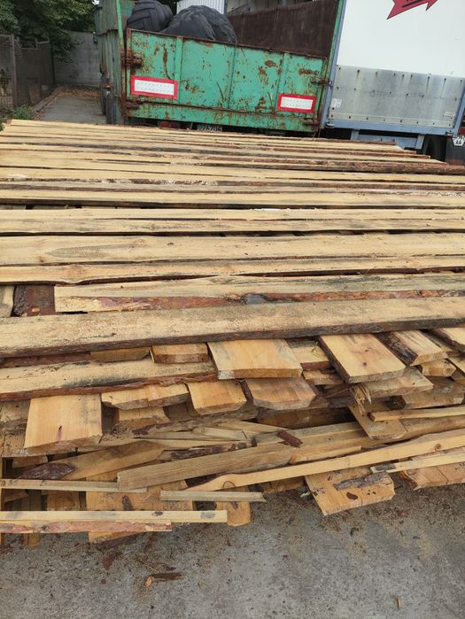 Продам деловую доску.