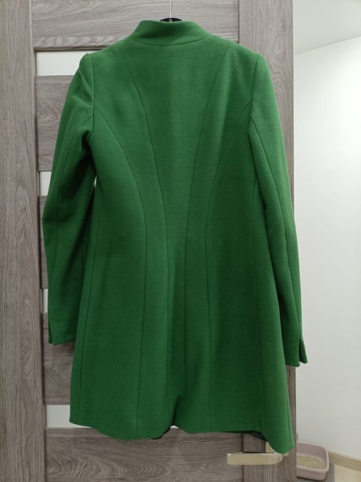 Пальто розмір 36