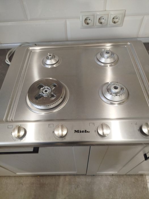 Газова варильна поверхня Miele KM 2014, WOK