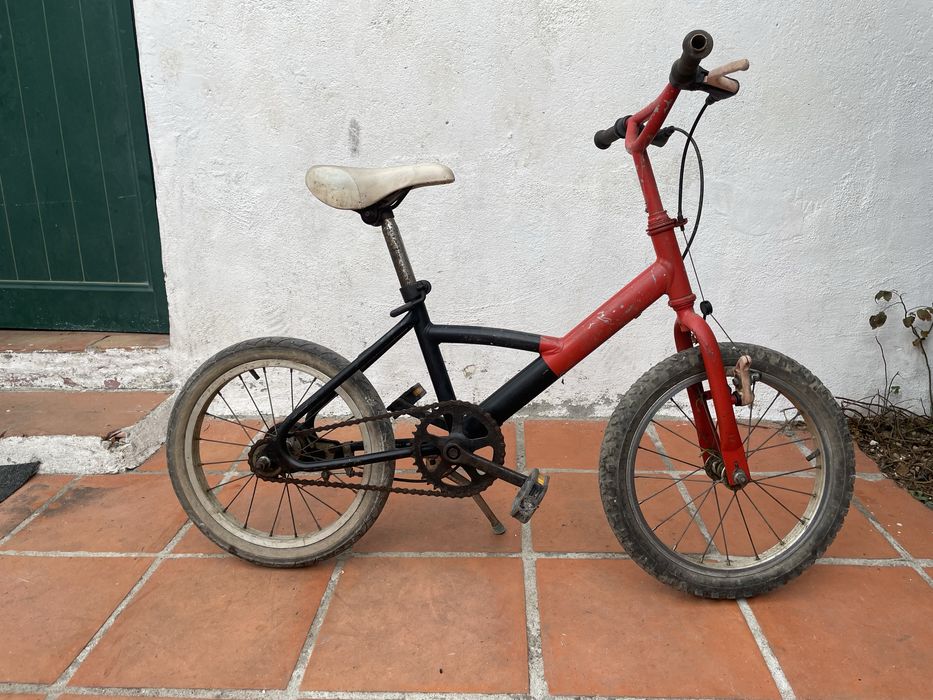 3 Bicicletas uma BMX e 2 de criança.