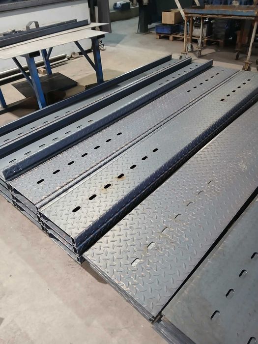 Blacha stalowa ryflowana 3mm - panel do zabudowy auto- lawety .