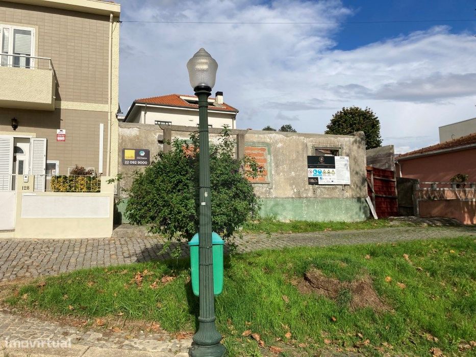 Terreno em Ruína com PIP aprovado - Porto